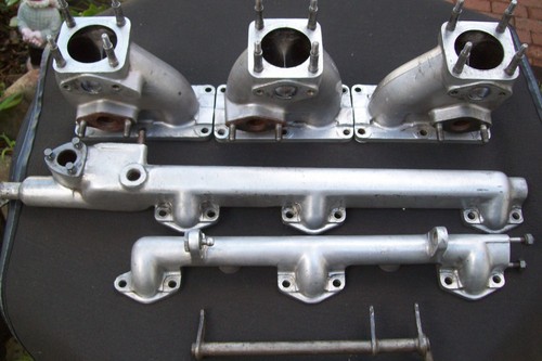 JAGUAR 1960s ALLOY  HEAD MANIFOLD PARTS  6 PIECES  AS PHOTOS shipping worldwide - Afbeelding 1 van 10