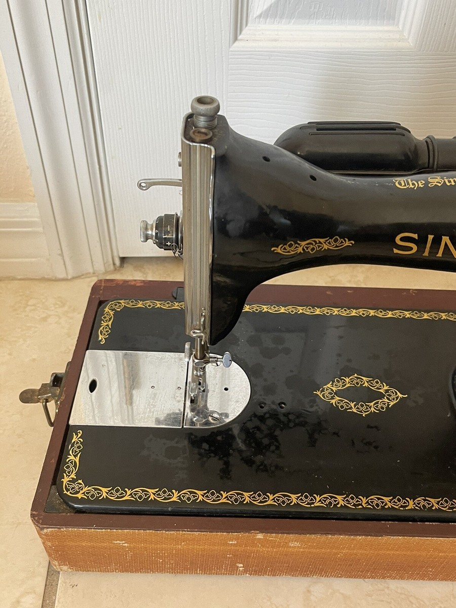 Vintage 1948 Singer Sewing Machine With Case Serial Number