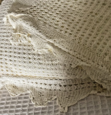 VINTAGE HANDMADE CROCHET LACE 2 PILLOW SHAMS