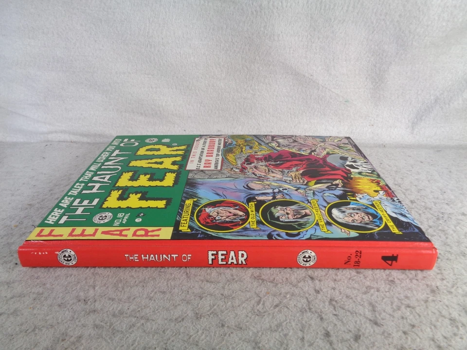 Haunt of Fear Vol 4 Gemstone Arquivos CE Preto Branco Reimpressão Gráfica HC Livro - Imagem 4 de 4