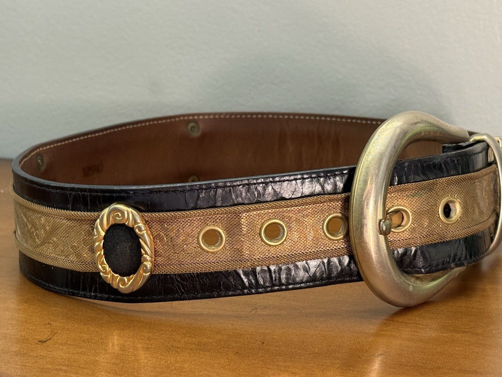 VTG Streets Ahead Gold Metal Mesh Chainmail Black Leather Belt Santa Monica CA