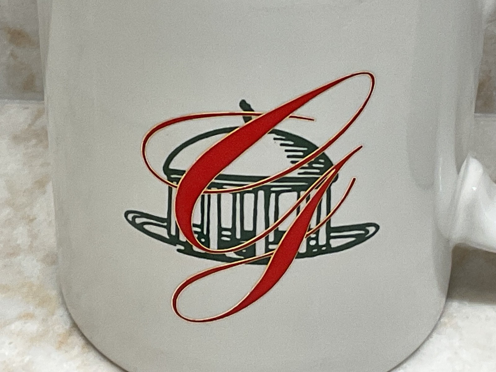 GREENBRIER HOTEL RESORT 12 oz COFFEE MUG LOT OF TWO WHITE SULPHUR SPRINGS WV