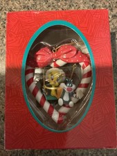 Looney Tunes Tweety Bird Christmas Collectible Ornament