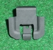 ELEMENT RETAINING CLIP FOR SIMPSON 10318 OVENS AND COOKTOPS