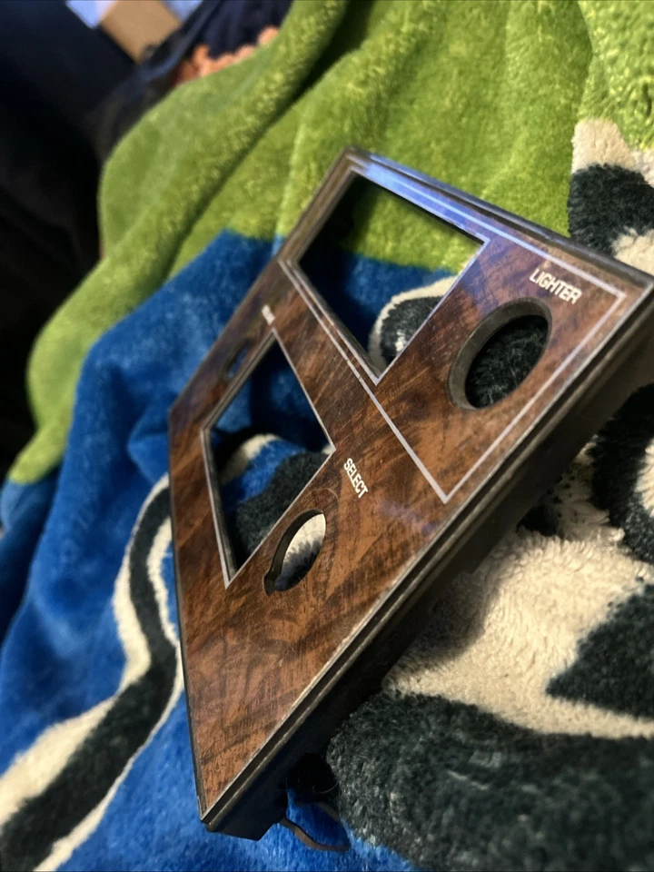 Oldsmobile Cutlass 1971 1976/442 radio de grano de madera bisel panel de ajuste OEM GM Foto 4 de 4