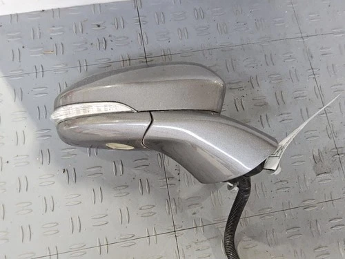 2013-2014 Ford Fusion Passenger Side View Mirror w/o Blind Spot Alert or Memory