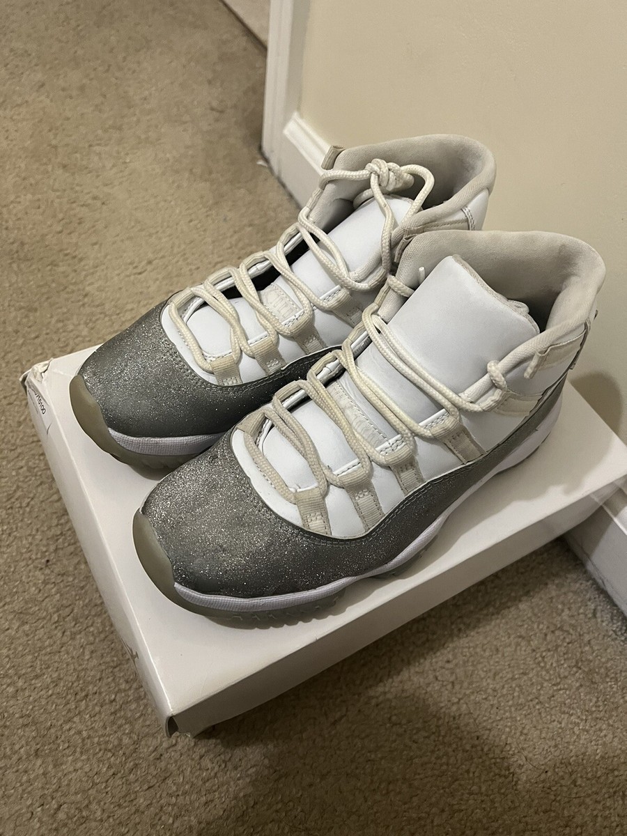 Jordan Retro 11 Vast Grey Women display picture 1