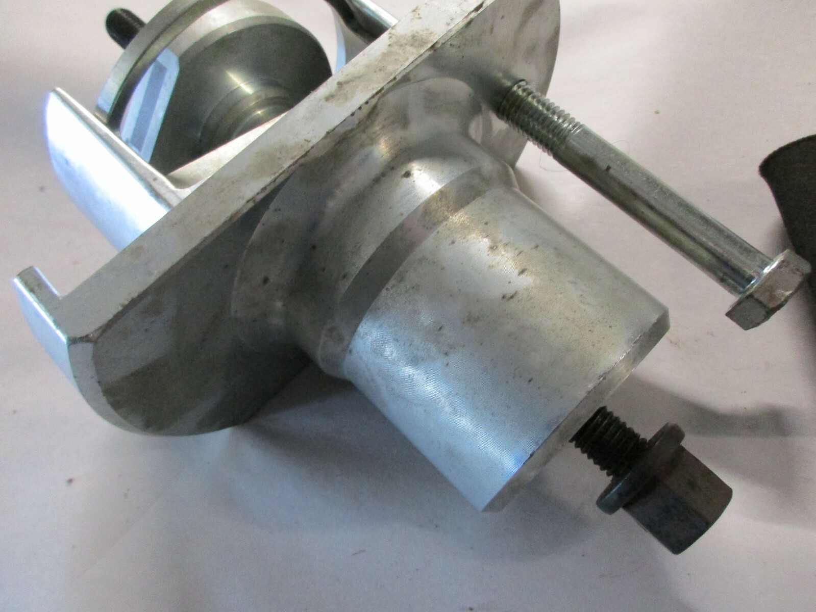 MILLER TOOL 8900 NAG1 AUTOMATIC TRANSMISSIONS SPRING COMPRESSOR