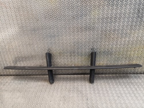 BMW 5 E60 E61 Vorne Stoßstange Unten Grill 7033702