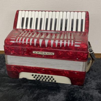 YAMAHA YA-18 アコーディオン 18ボタン 鍵盤楽器 付属 30鍵盤 YAMAHA YA-18 アコーディオン 18ボタン 鍵盤楽器 付属 30鍵盤