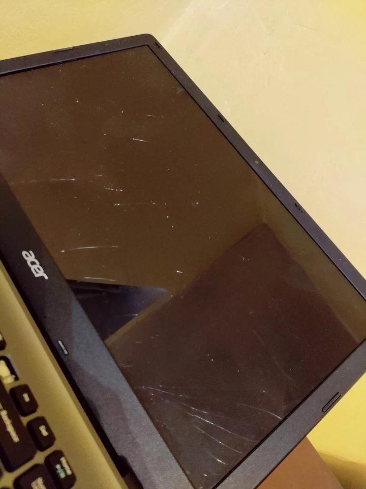 Spares/Repairs Acer Aspire E1-570 Laptop Core i3-3217U *Read Description  - Image 3 of 4