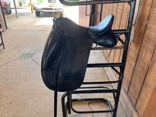 Equi-Fit Dressage Saddle 17.5 in seat 6in wide gullet. Brand new billets. 