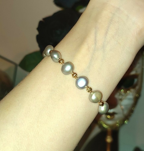 Elegant Freshwater Pearl Bracelet Grey Gold with Cubic Zirconia - Picture 7 of 8
