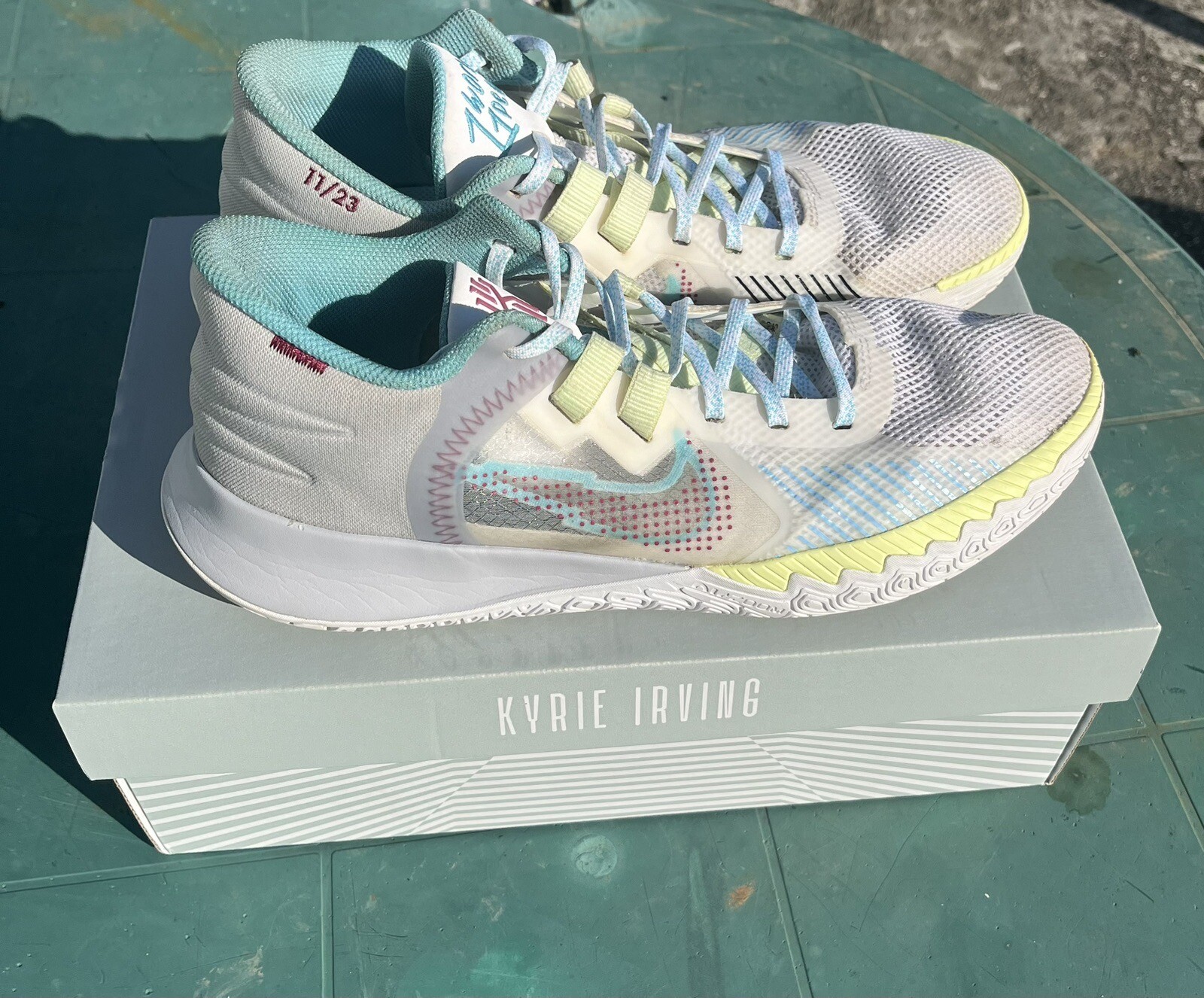 Kyrie flytrap 5 white size 12 - image 1