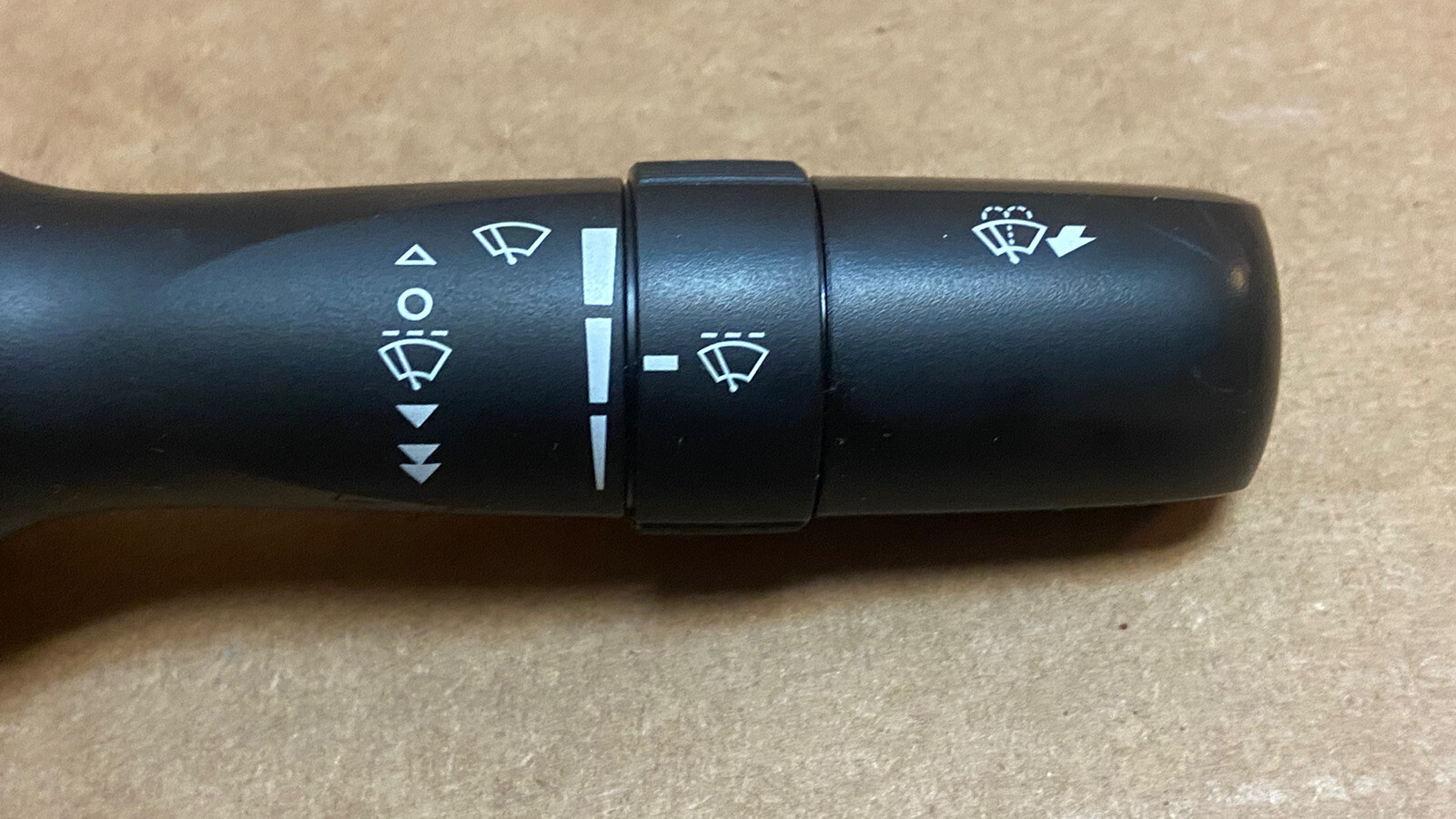 Genuine 2011 2012 2013 2014 2015 2016 Toyota Tundra Intermittent Wiper