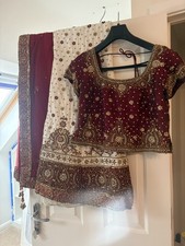 Czerwono-kremowa ciężka lehenga indyjska