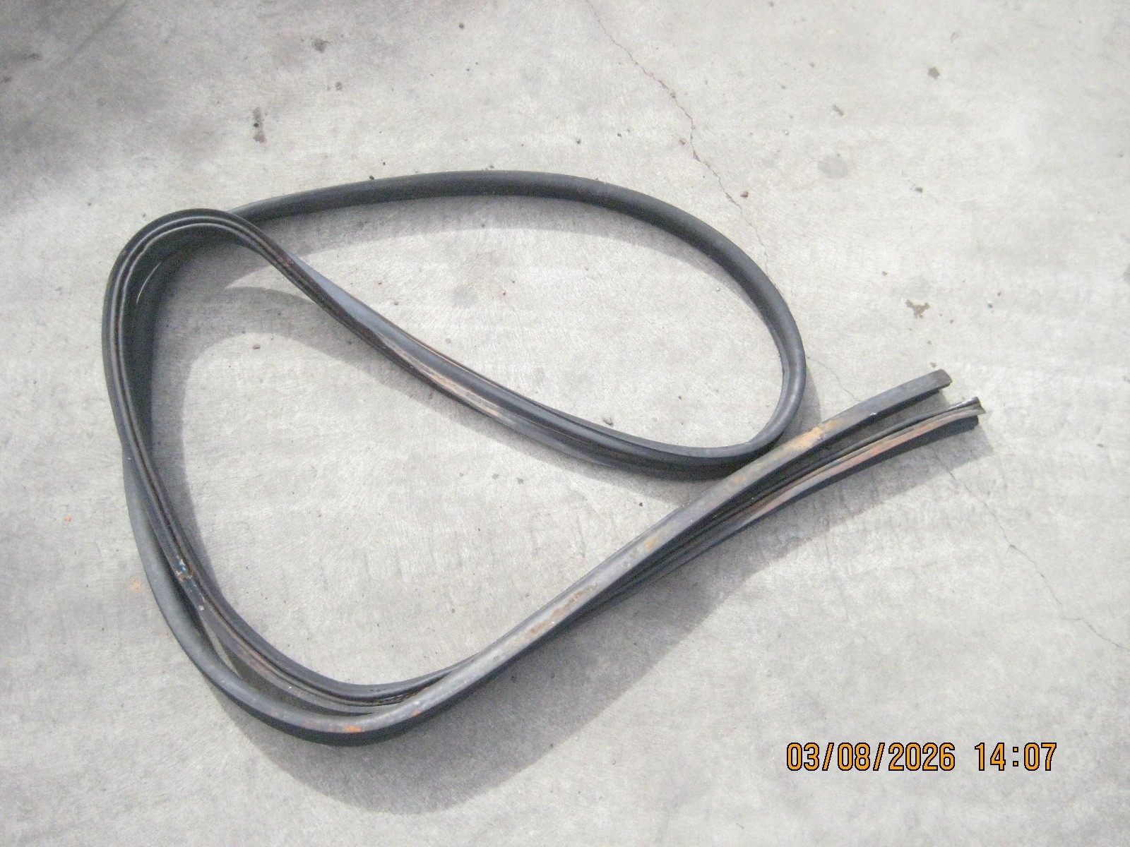 Mitsubishi Chrysler Scorpion GE GH Boot Seal - Read Descri