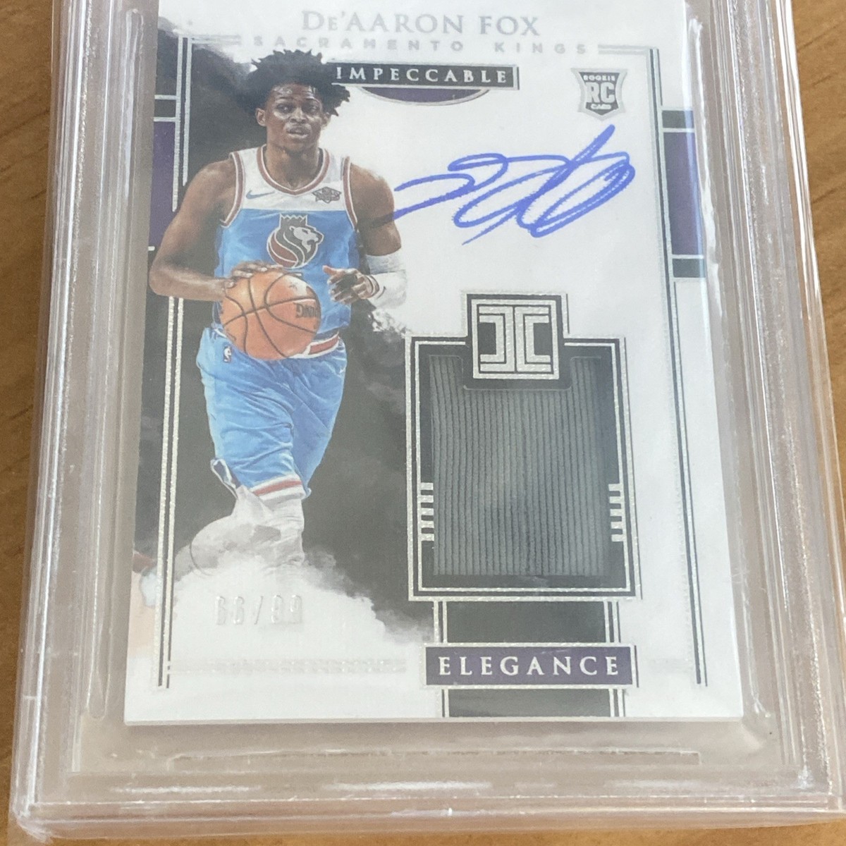 2017-18 Panini Impeccable - Elegance Rookie Jersey Autographs De