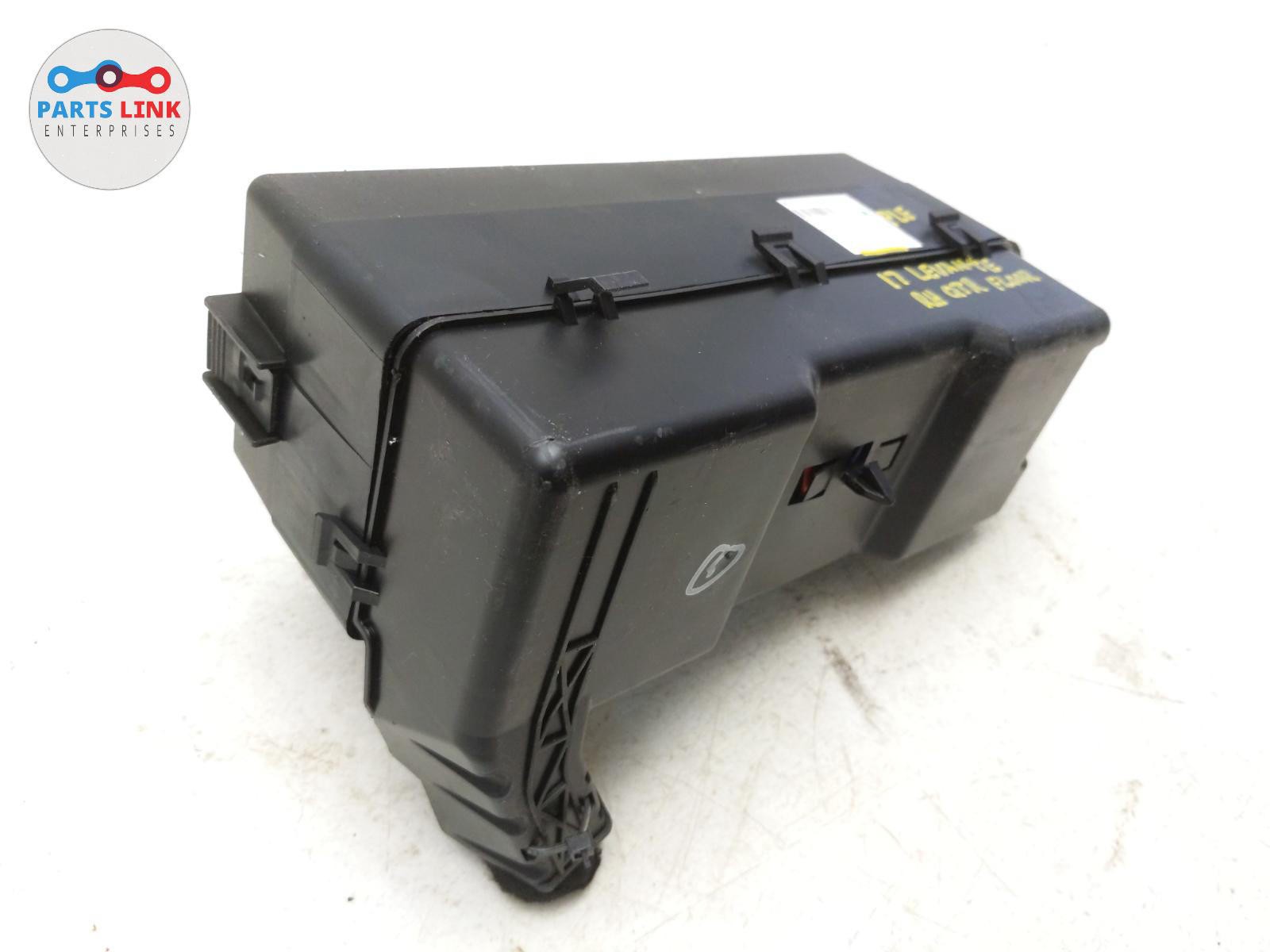 2017-20 MASERATI LEVANTE REAR RIGHT FLOOR FUSEBOX RELAY CONTROL MODULE UNIT M161