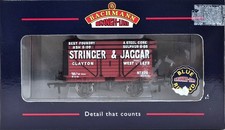 Bachmann 37-178 7 Plank Wagon with Coke Rails No.226 in Stringer & Jagger Livery