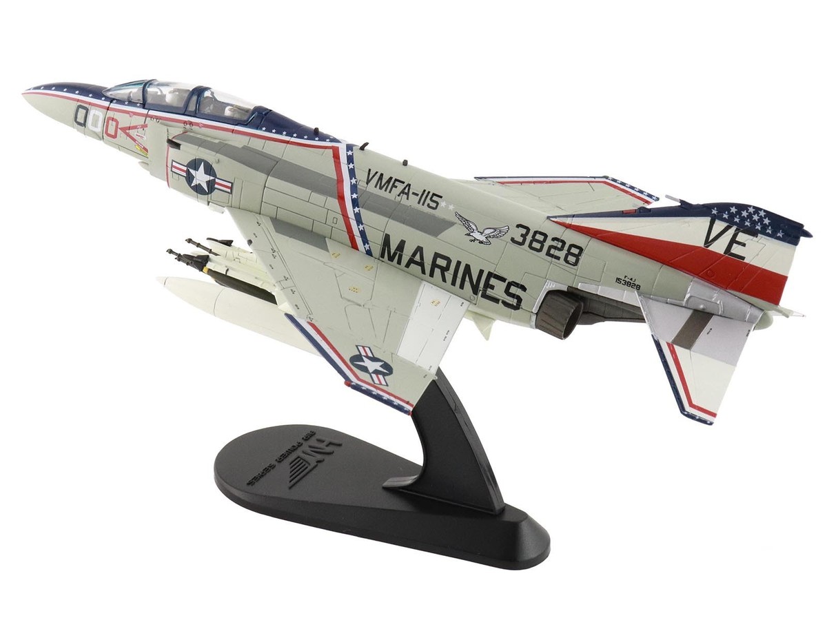MCDONNELL DOUGLAS F-4J PHANTOM II 