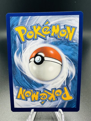 Pokemon TCG - Victini 23/195 - Silver Tempest 2022 - Picture 2 of 2