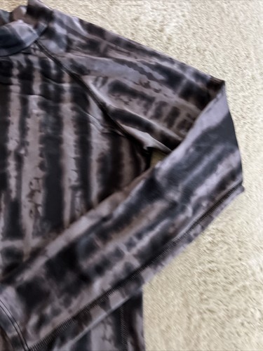 Under Armour Boys Black Tie Dye Cold Gear Manga larga Ajustado Grande 12-14 - Imagen 2 de 6