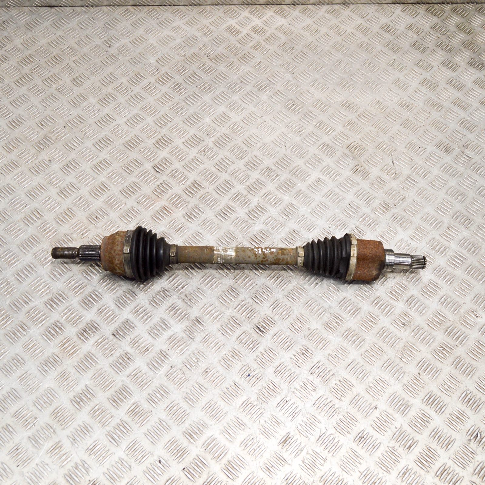 Ford Focus Driveshaft Front Left BV613B437UC 1.0 2014 RHD 17384482