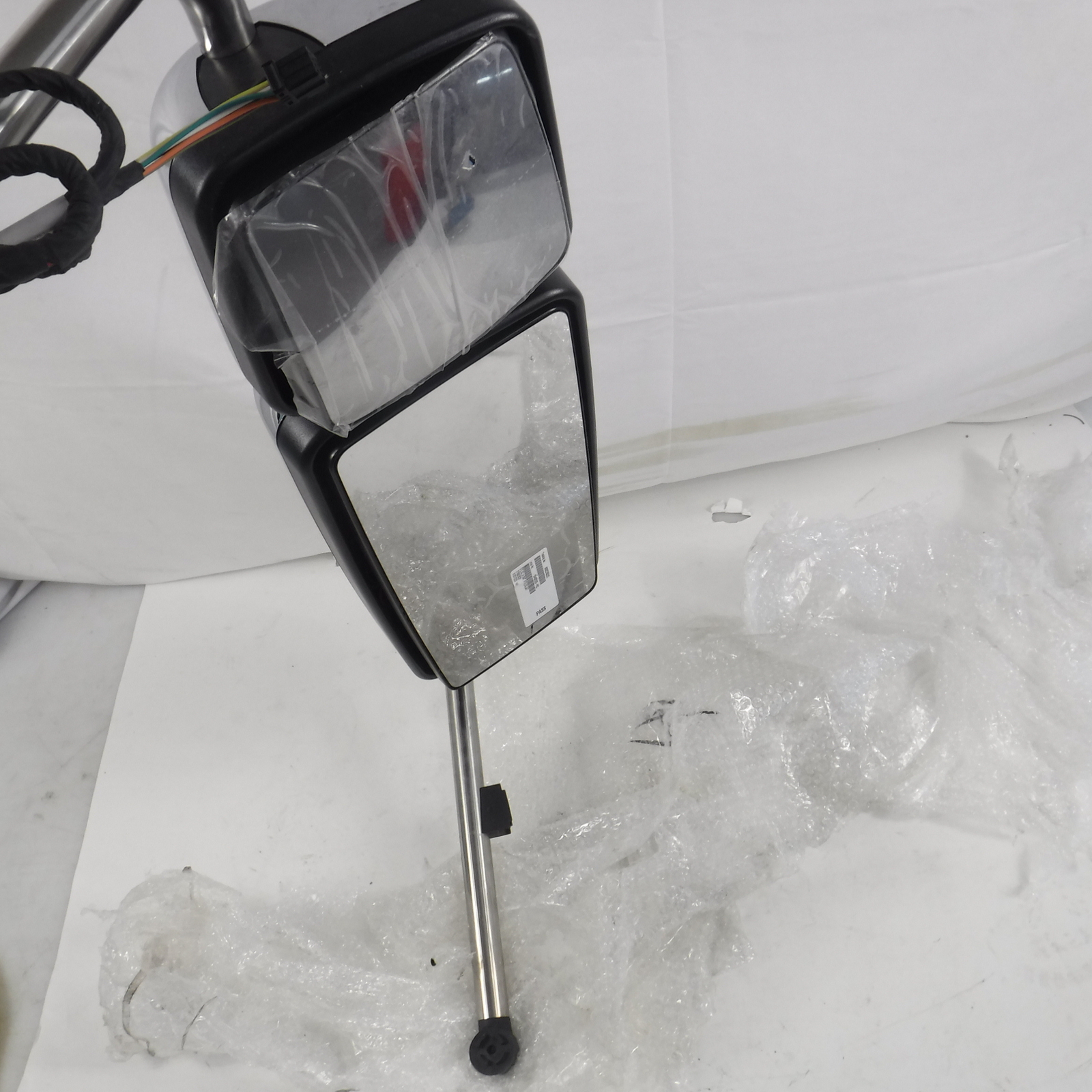 OEM Navistar 3756628C91 Drivers Side LH Mirror Assy Chrome RMT HTD  