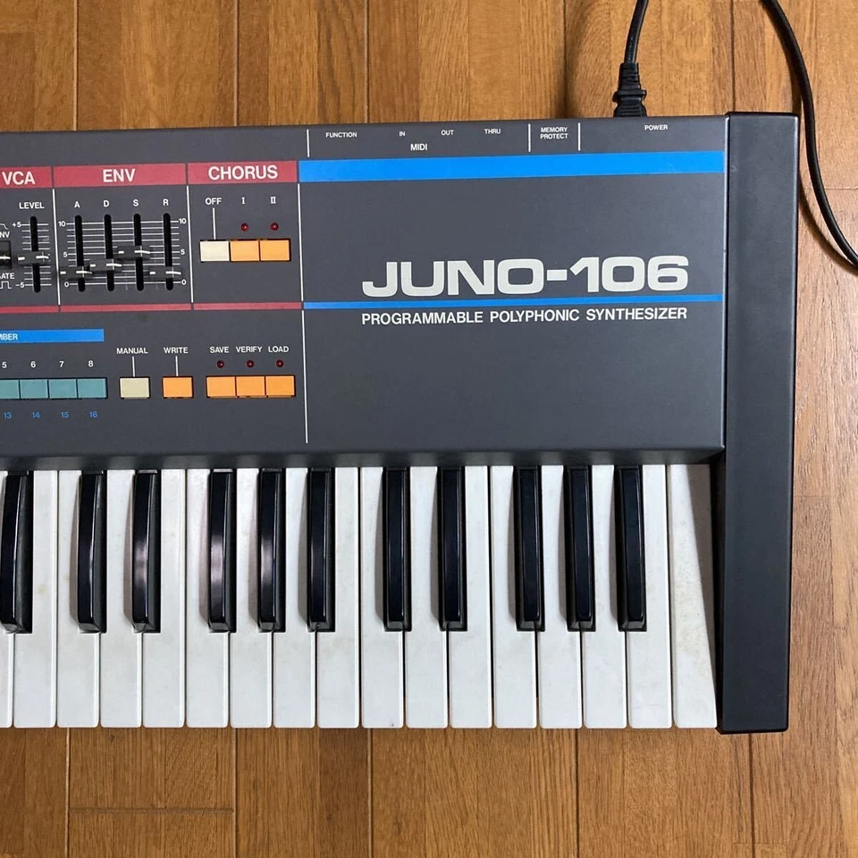 Roland JUNO-106 61-Keys 6 Voice Programmable Polyphonic Synthesizer - Image 4 of 4