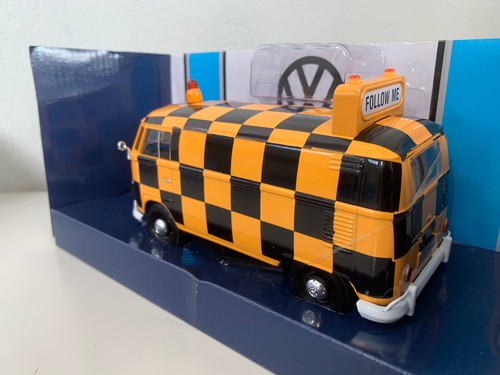 RARE MOTORMAX 1:24 VW T1 DELIVERY VAN AIRPORT RUNWAY - 79572 - Picture 5 of 11