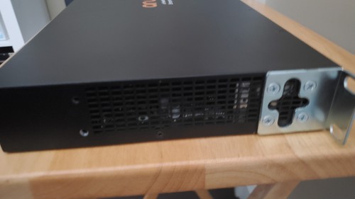 Aruba 2930F 24G 4SFP Switch JL259A - Picture 10 of 12
