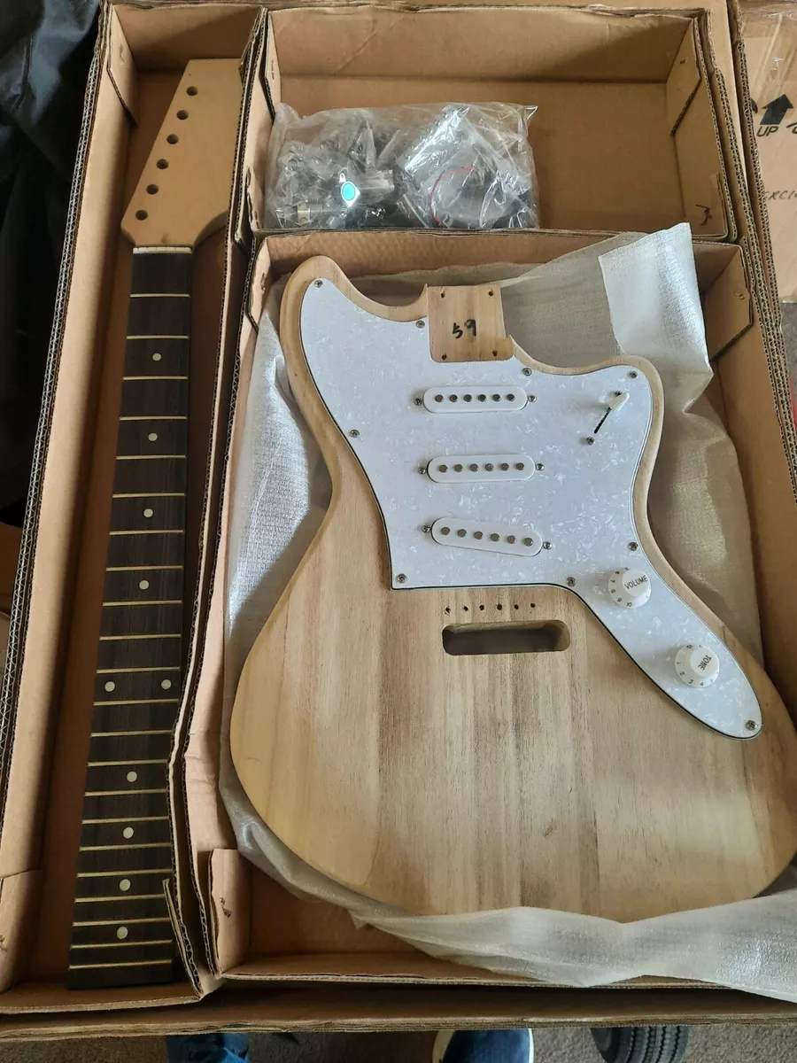 8 2024 string jazzmaster