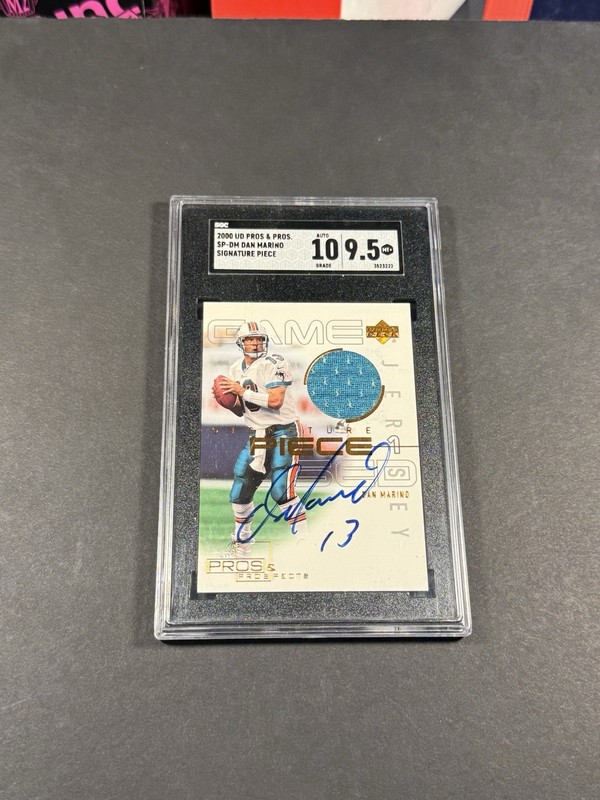 Dan Marino On Card Auto, Game Used Patch 2000 UD Pros And Prospects Sig Piece