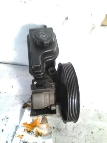 06-11 凯迪拉克 DTS 动力转向泵 — 第 2/4 张图片