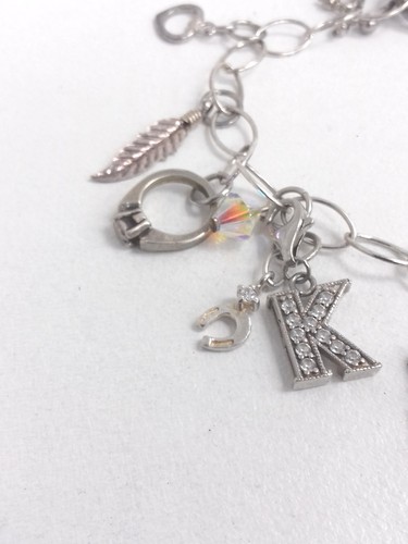 925 Sterling Silver Bracelet Oval Link Toggle Closure 12 Charms 19cm 14.74g - Picture 3 of 10