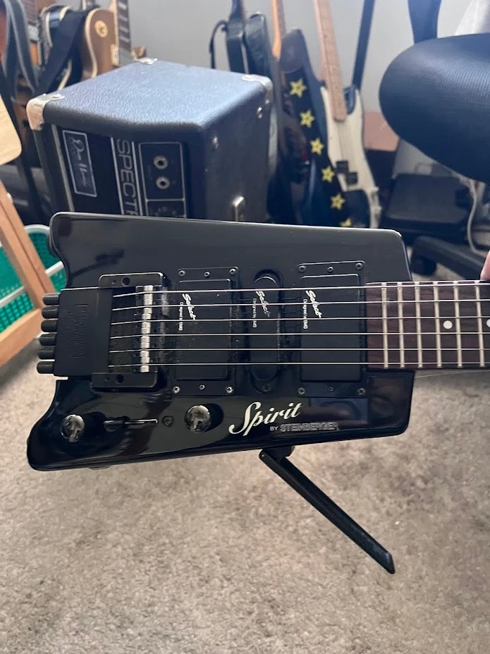 Spirit Headless Guitar by Steinberger, Black, Tremolo System, Great Condition, - Image 3 of 4