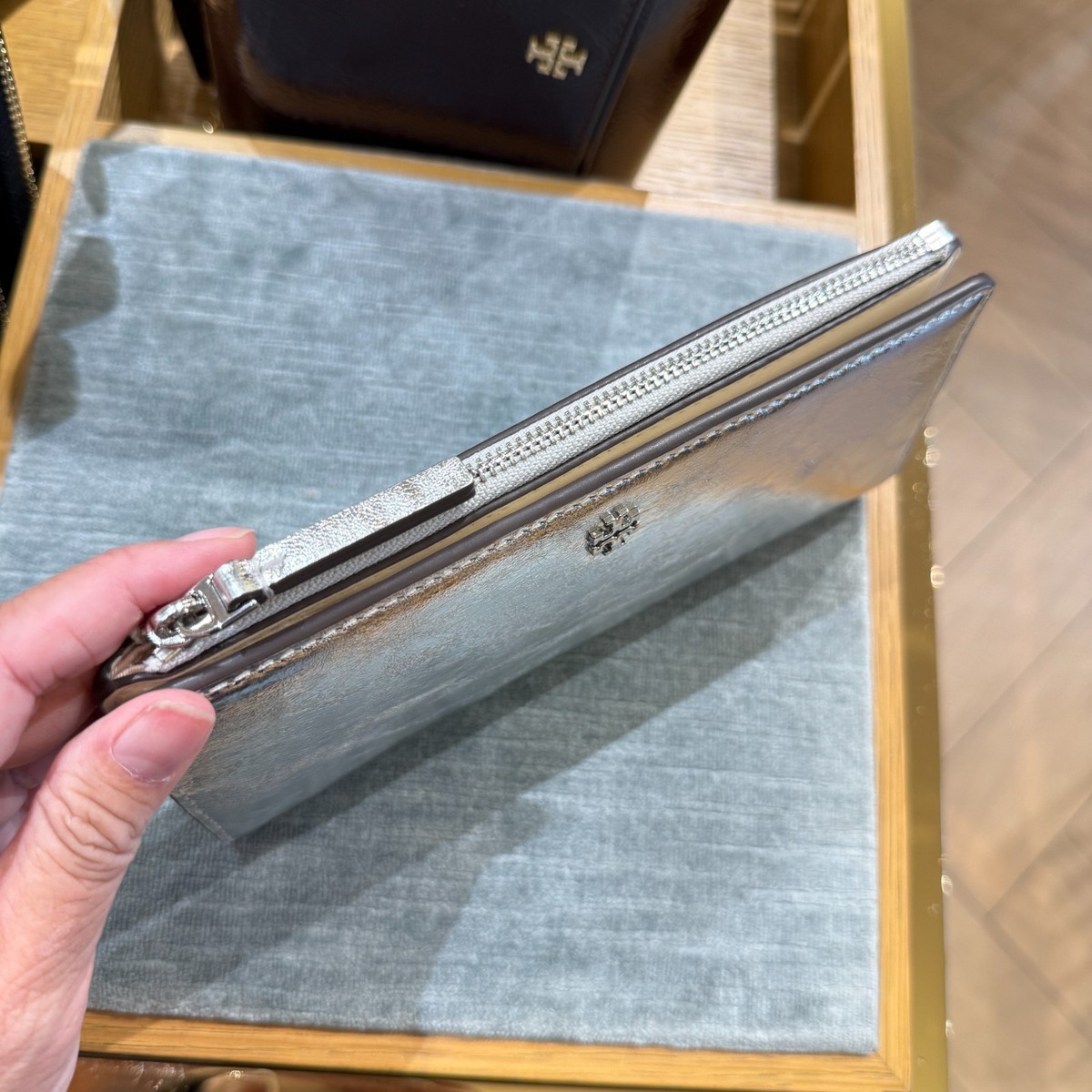 Tory Burch Emerson Slim Envelope Wallet 176916 Silver $260 | eBay