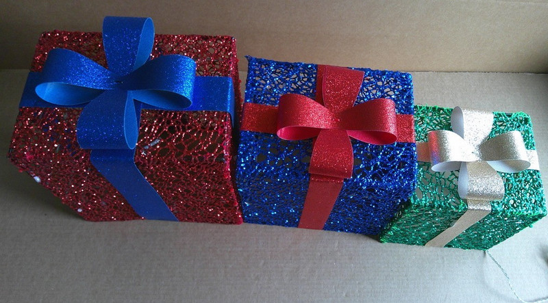 Pre-lit Colored Christmas Gift Box SET 3-pack Decorations