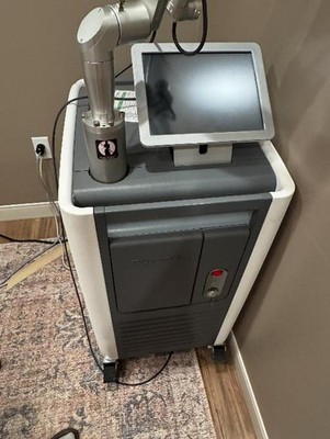Enlighten II 2 Tattoo Removal 