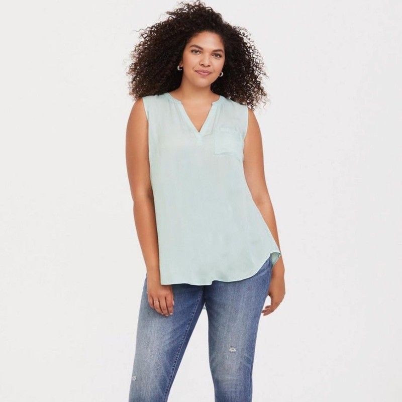 Torrid Twill Button Back Tank Top in Blue Size Torrid 0/12/Large