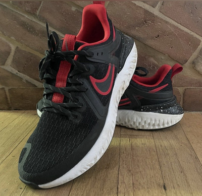 Nike React   Limited Edition   Sneakers - Size 7 men s 8.5 women s