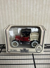 Anheuser-Busch/Ertl 1918 Runabout Barrel Bank 1988 Edition #9766