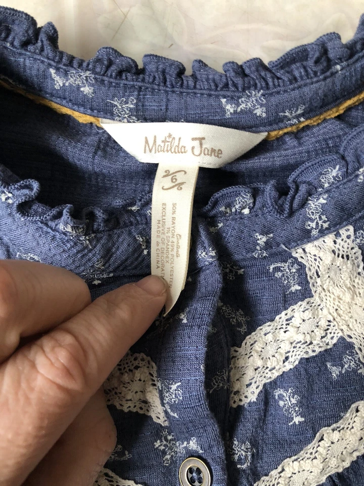 Matilda Jane Cotton Top Sz 6 Ivory Floral Lace Yoke button Front - Image 3 of 3