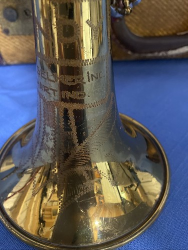 Cornet Bundy Selmer engraved w/ Original case Mute, Selmer Mouthpiece, Holder - Picture 10 of 24