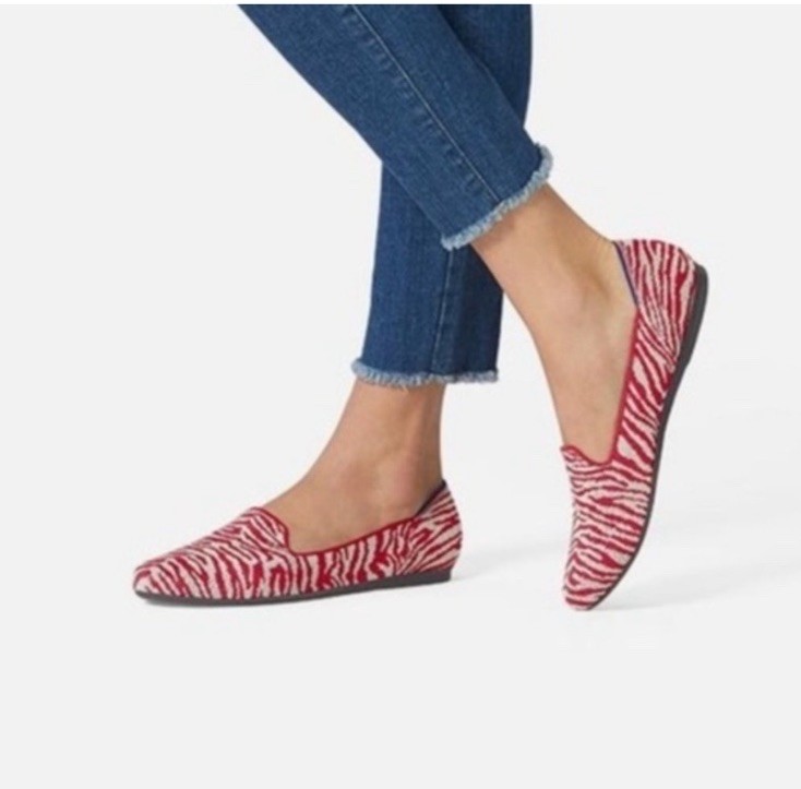 Rothy’s THE LOAFER retired Zebra Print Knit Round Toe Flats 9 Washable Red Beige