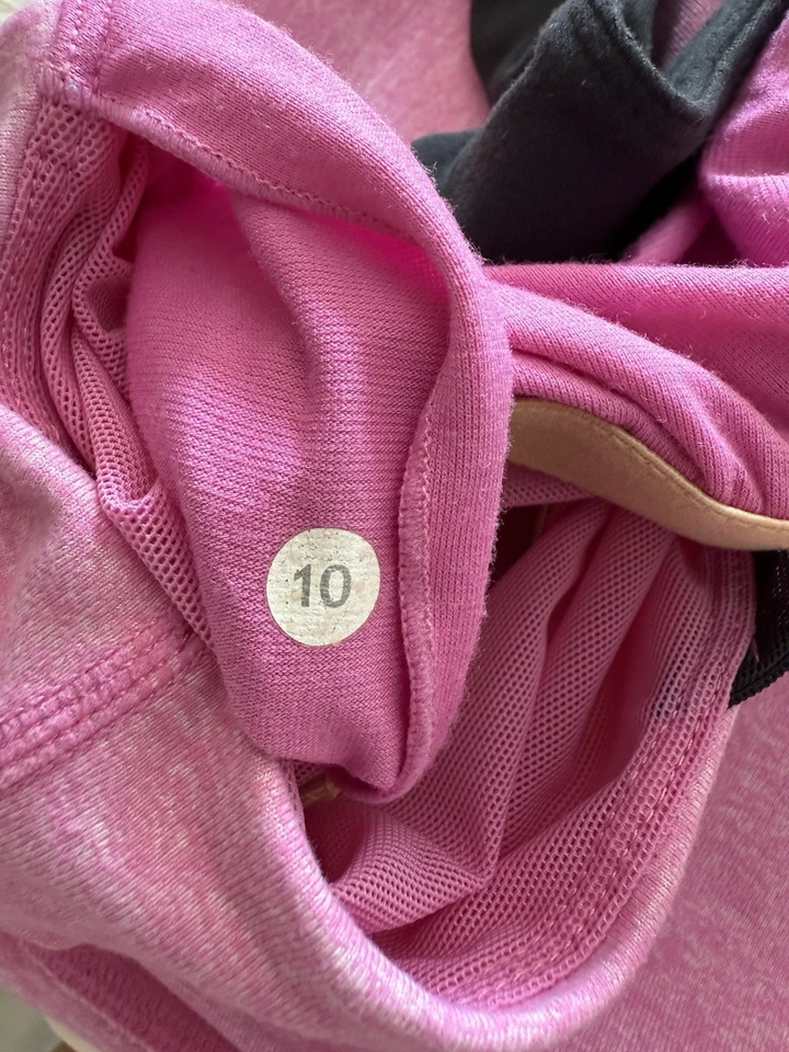 Lululemon 女式低圆领背心粉色赛车瑜伽跑步健身房 10 码  — 第 3/4 张图片