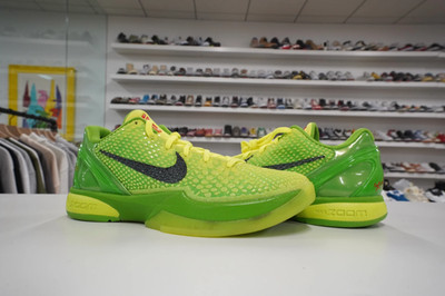 Nike Kobe 6 Protro Grinch size 8 w/ Box used