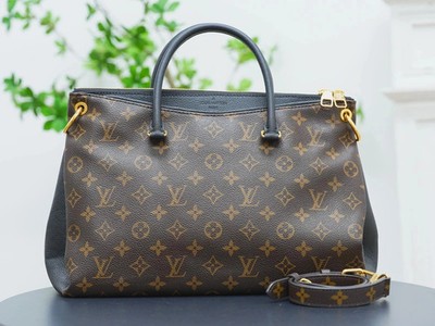 Louis Vuitton Pallas MM Monogram PVC Shoulder Bag Handbag Excellent