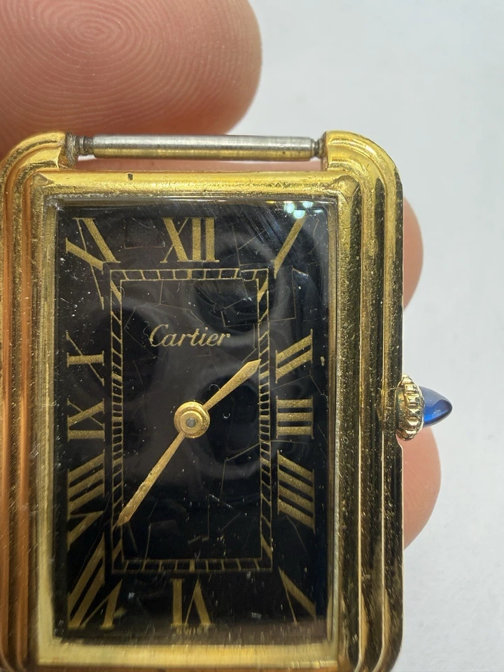Reloj Cartier Tank 1970 esfera jumbo chapado en oro agrietado 38x28 mm cuerda manual Foto 3 de 4